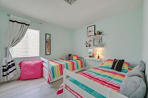 Stunning Marco Island Home w/ Covered Patio!