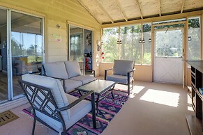 Waterfront Rock Point Vacation Rental w/ Sunroom!