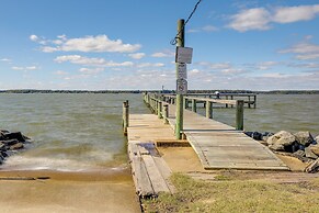 Waterfront Rock Point Vacation Rental w/ Sunroom!