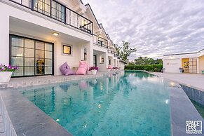 The Autumn Creek ChiangRai