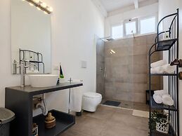 Relais Torre Chianca With Climate, Parking, Wi-fi & Panoramic Rooftop