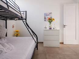 Relais Torre Chianca With Climate, Parking, Wi-fi & Panoramic Rooftop