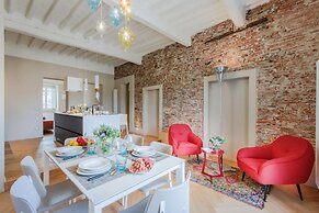 Casa Pino in Lucca With 2 Bedrooms and 2 Bathrooms