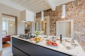 Casa Pino in Lucca With 2 Bedrooms and 2 Bathrooms