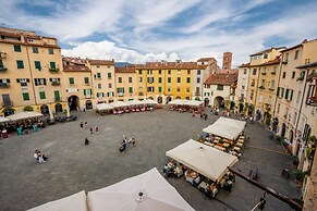 Casa Pino in Lucca With 2 Bedrooms and 2 Bathrooms