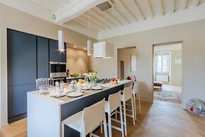 Casa Pino in Lucca With 2 Bedrooms and 2 Bathrooms