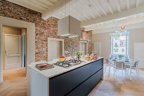 Casa Pino in Lucca With 2 Bedrooms and 2 Bathrooms