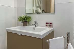 Accademia Charm 3 by Wonderful Italy