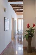 Accademia Charm 3 by Wonderful Italy