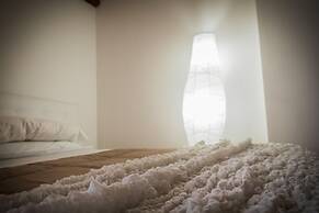 Accademia Charm 5 by Wonderful Italy