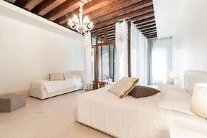 Venice Luxury Palace 11 by Wonderful Italy