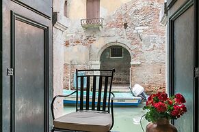 Venice Luxury Palace 11 by Wonderful Italy