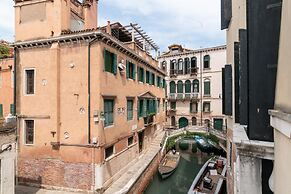 Venice Luxury Palace 3 by Wonderful Italy