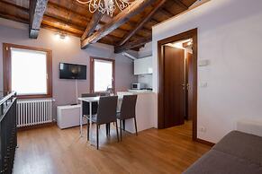 Herion Palace Apt 5 by Wonderful Italy