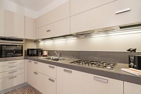 Best Rialto Palace 2 by Wonderful Italy