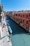 Best Rialto Palace 2 by Wonderful Italy