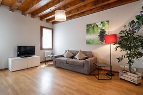 Herion Palace Apt 3 by Wonderful Italy