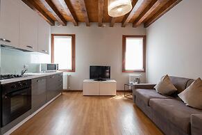 Herion Palace Apt 3 by Wonderful Italy