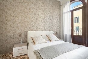 Accademia Charm 2 2 by Wonderful Italy