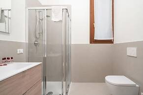 Accademia Charm 2 2 by Wonderful Italy