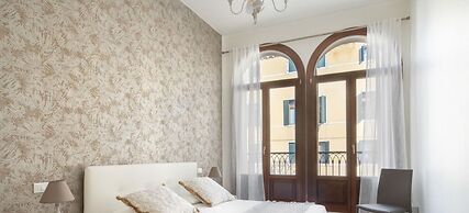 Accademia Charm 2 2 by Wonderful Italy