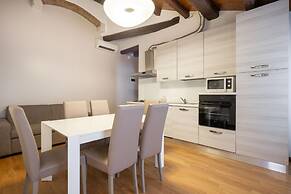 Herion Palace Apt 2 by Wonderful Italy