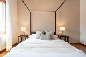 Herion Palace Apt 2 by Wonderful Italy