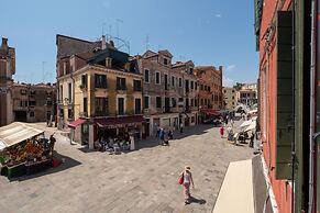 Herion Palace Apt 2 by Wonderful Italy