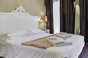 San Marco Deluxe Canal View Terrace by Wonderful Italy