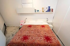 River Side View Luxury Penthouse Apartment