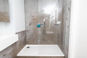 River Side View Luxury Penthouse Apartment