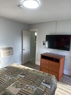 Whispering Pines Motel