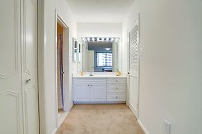 Upscale Apartments in Crystal City