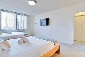 Upscale Apartments in Crystal City