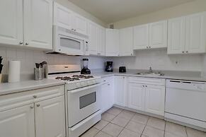 Upscale Apartments in Crystal City