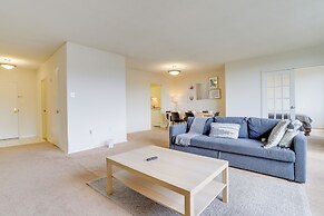 Upscale Apartments in Crystal City