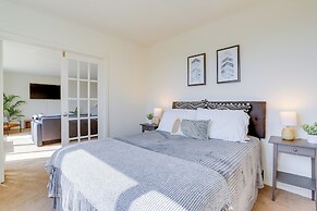 Upscale Apartments in Crystal City