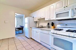 Upscale Apartments in Crystal City