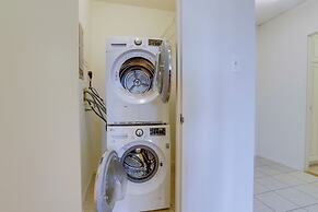 Upscale Apartments in Crystal City