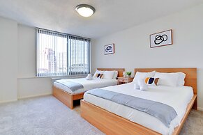 Upscale Apartments in Crystal City