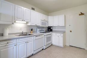 Upscale Apartments in Crystal City