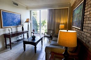 Los Altos Apartments & Studios