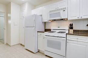 Magnificent Condo Crystal City With Gym