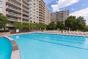Magnificent Condo Crystal City With Gym