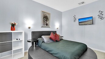 8518 Palm Harbour dr