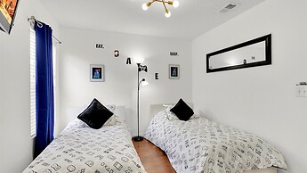 8518 Palm Harbour dr