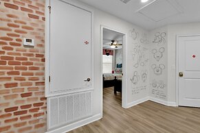 4724 Sleepy Hollow Drive