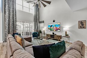 4724 Sleepy Hollow Drive