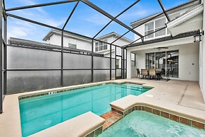 4724 Sleepy Hollow Drive