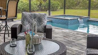 14207 Union Hall Avenue